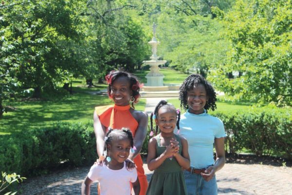 Shané Darby and her children.