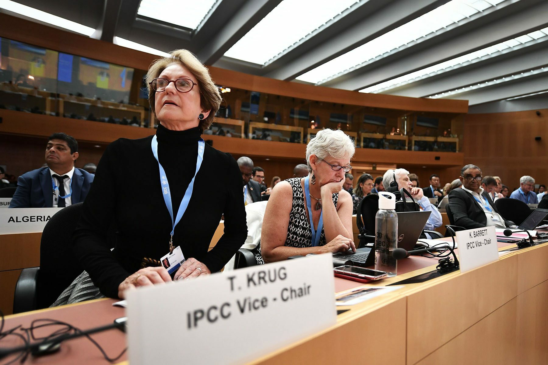IPCC vice chairs Thelma Krug and Ko Barrett attend a session at the United Nations.