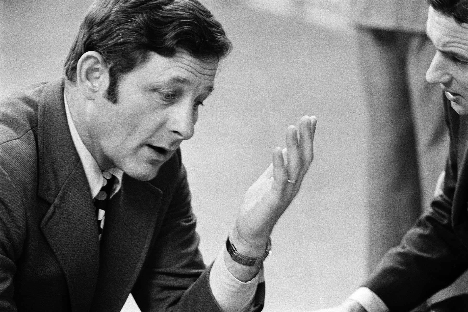 Sen. Birch Evans Bayh speaks to someone at the National Democratic Issues Convention in 1975