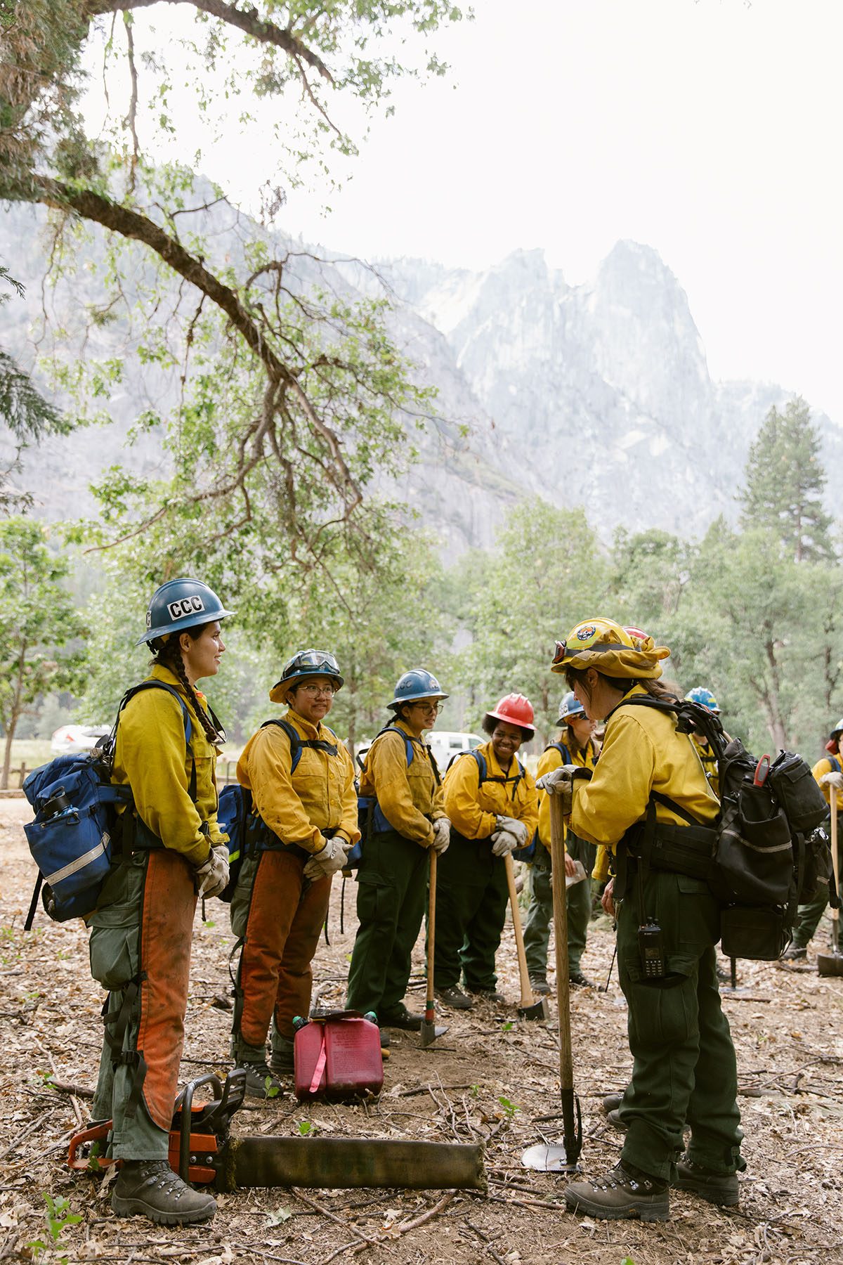 new-item-this-program-is-blazing-a-trail-for-women-in-wildland