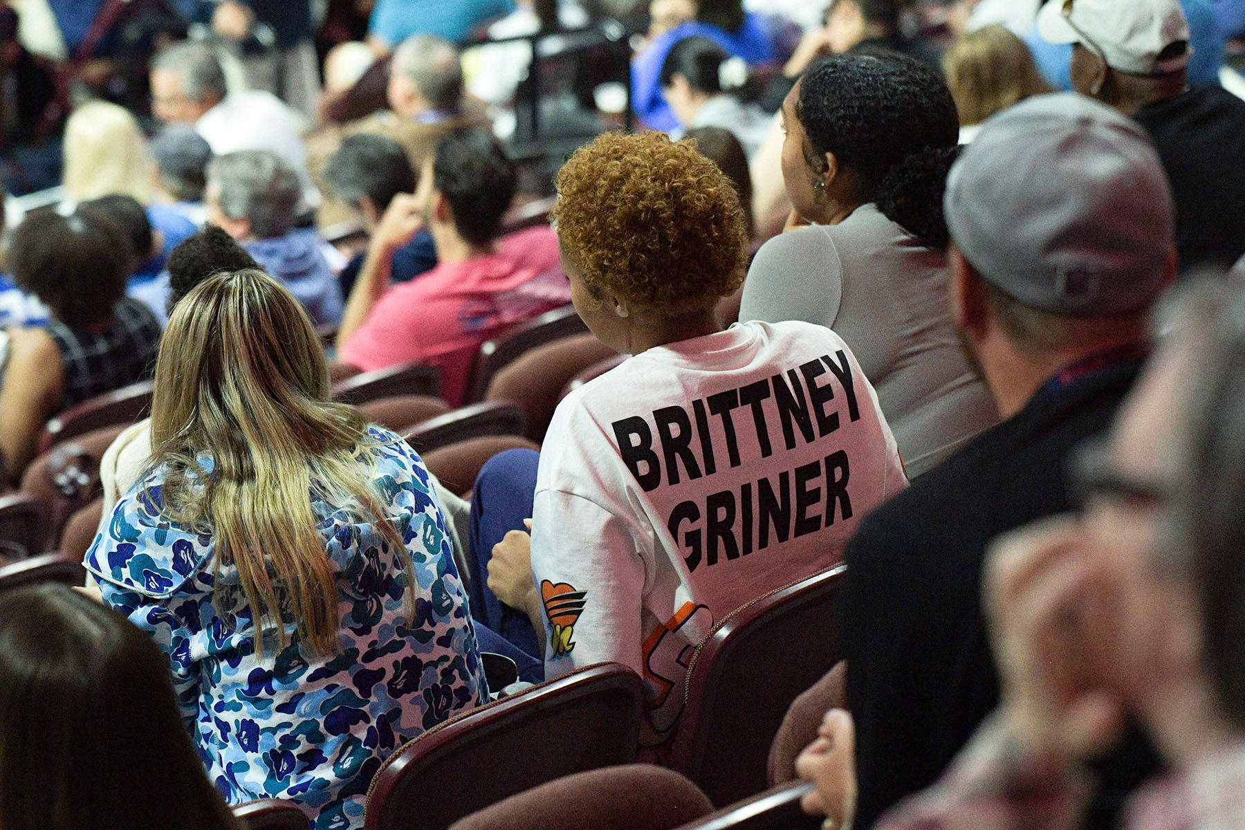 Amari DeBerry wears a shirt in support of Brittney Griner during a WNBA game.