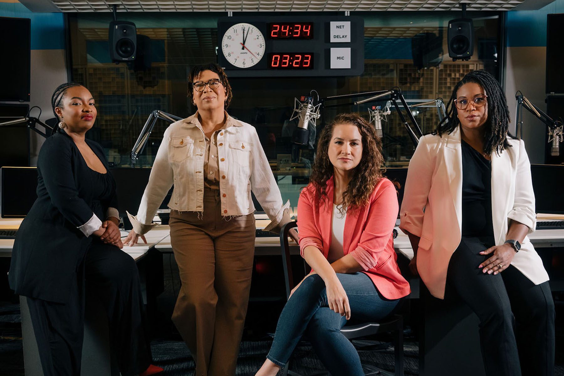 4 Pioneering Female Talk Show Hosts