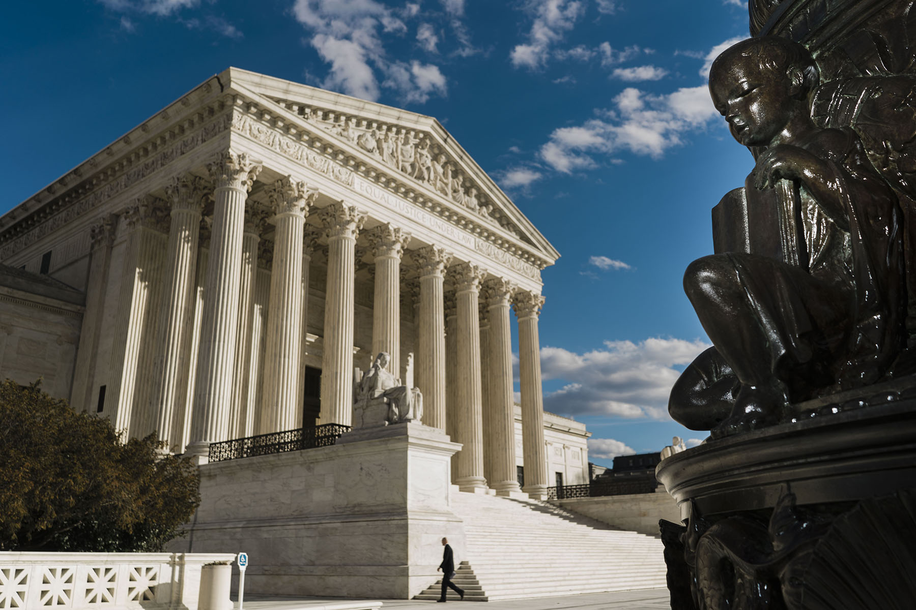 Supreme Court overturns affirmative action in college admissions image