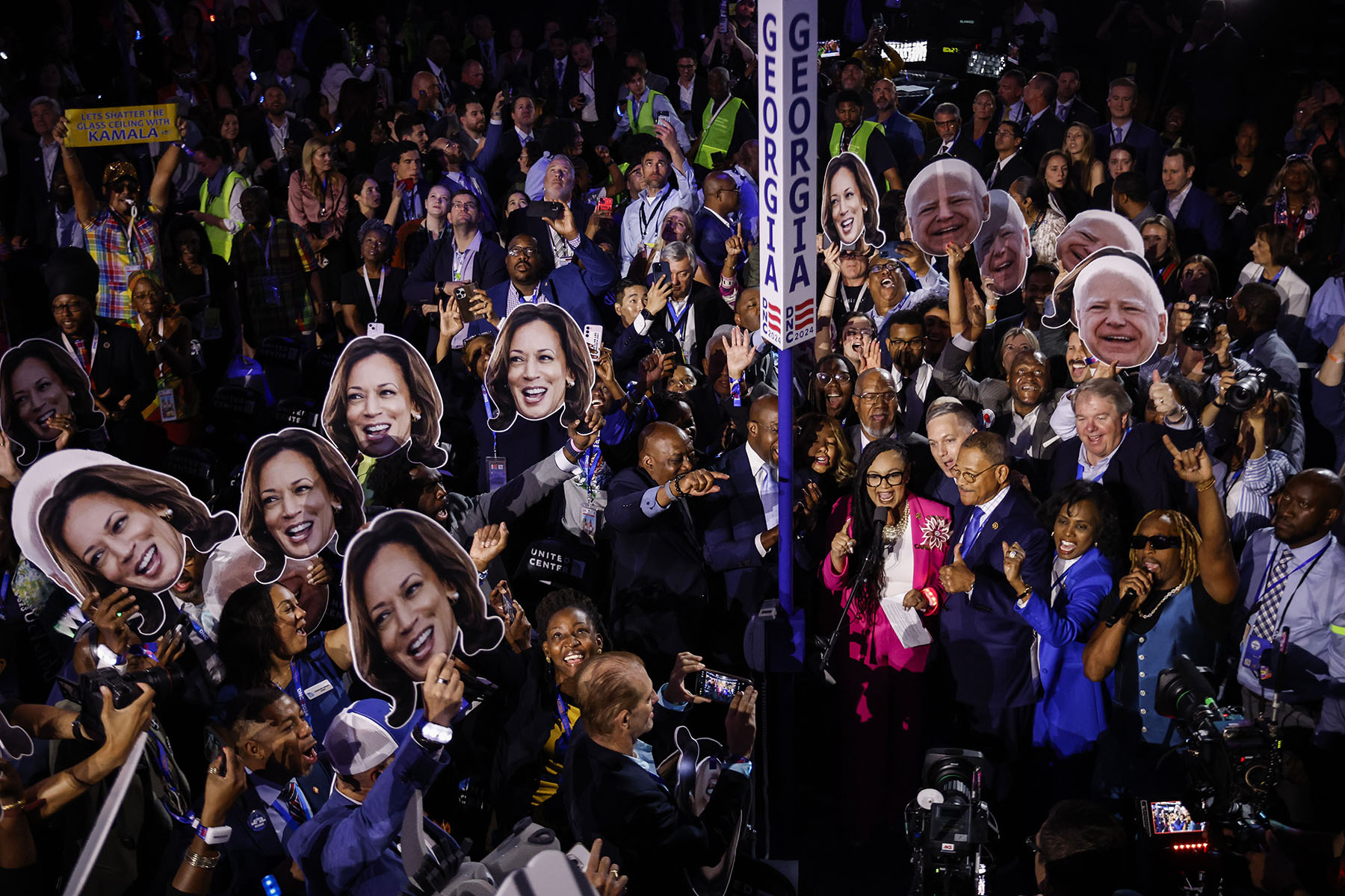 Rapper Lil Jon performs with the Georgia delegation during the Ceremonial Roll Call of States.