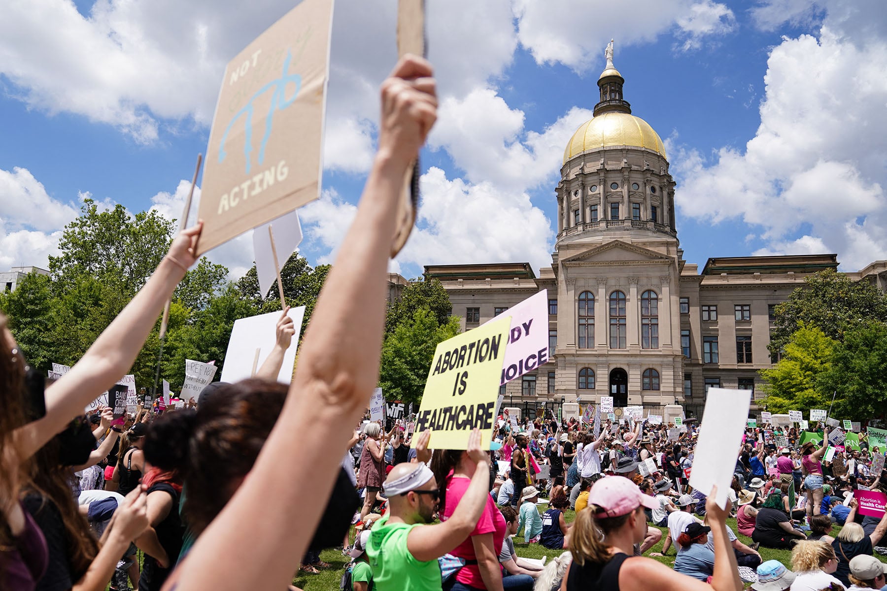 Georgia abortion law: Court rules to reinstate state's six-week ban