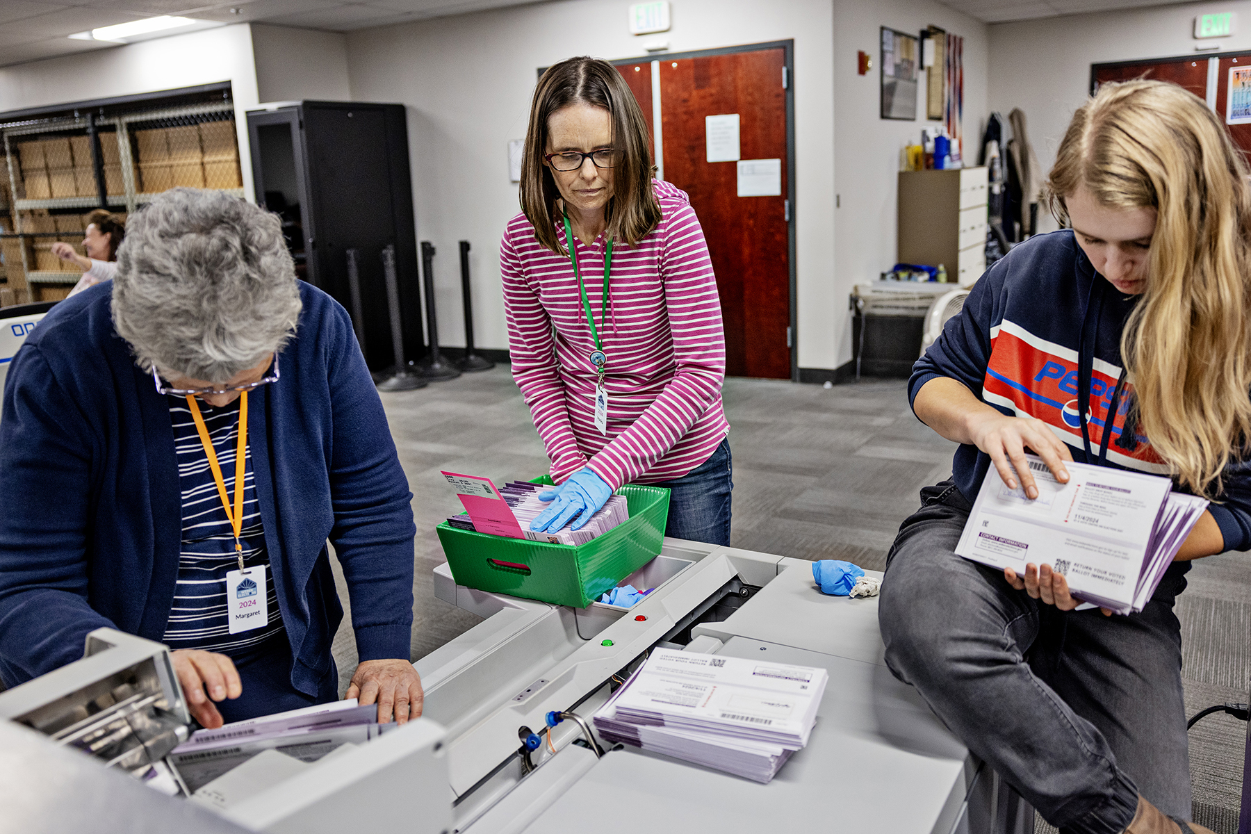 Election poll workers in Utah, South Carolina share why they keep ...