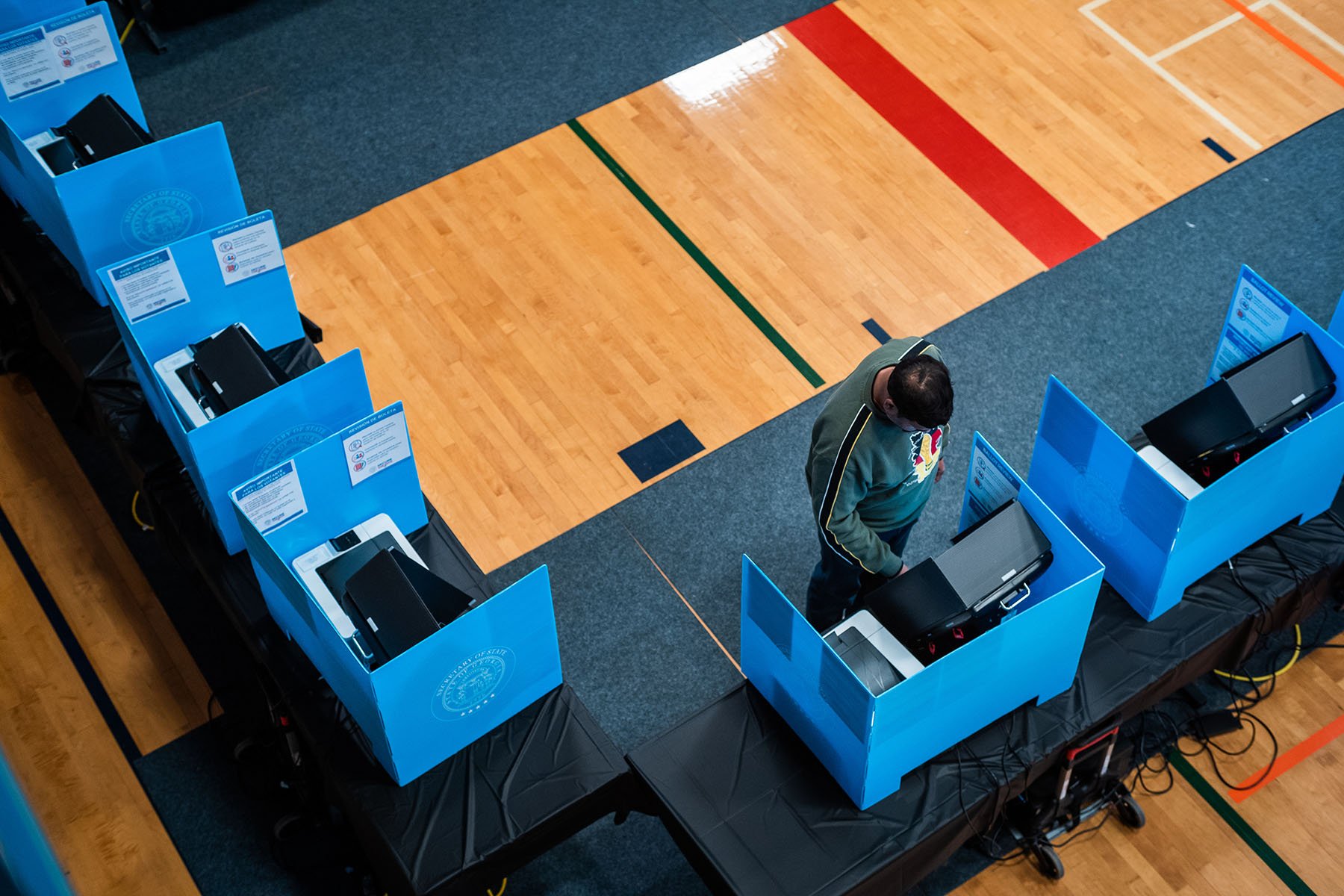 Georgia voters cast their ballot at the Lucky Shoals Park Recreation Center in Norcross, Georgia.