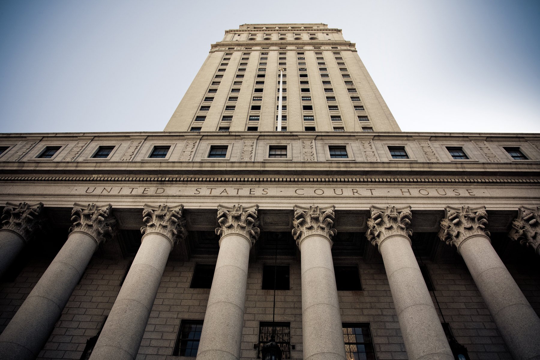 The facade of a United States federal courthouse.