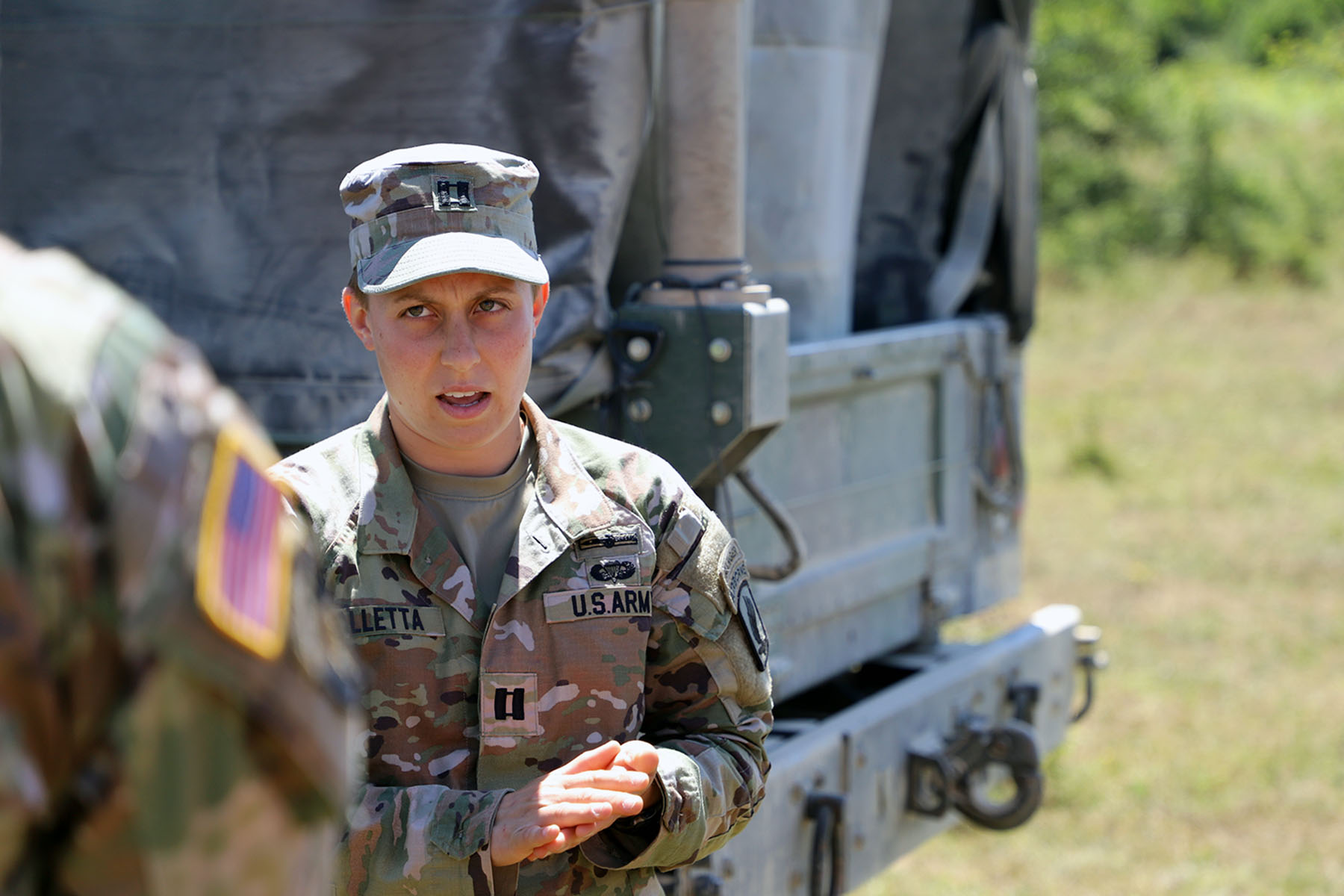 Charley Falletta conducts an after action review at Kasarna Manjaca, Dobrnja, Bosnia and Herzegovina on July 18, 2022.