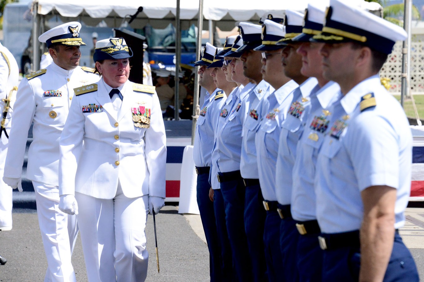 Military Combat Roles Pentagon reopens the debate of women in military combat roles