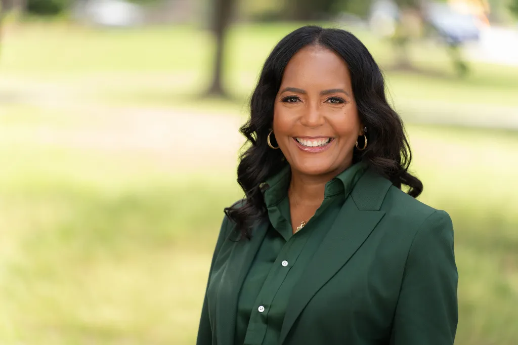 A portrait of Keisha Lance Bottoms.