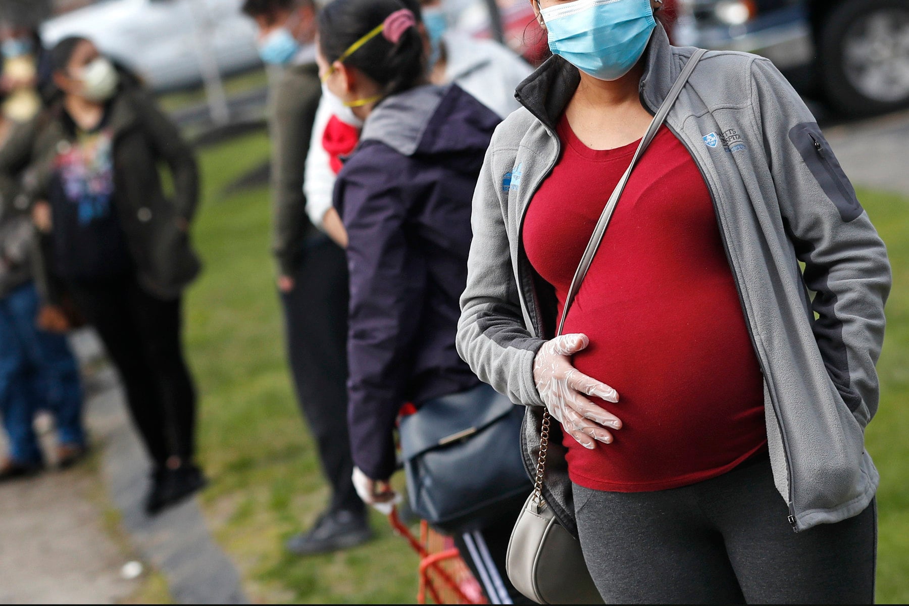 No, COVID-19 vaccines don't increase miscarriage rates